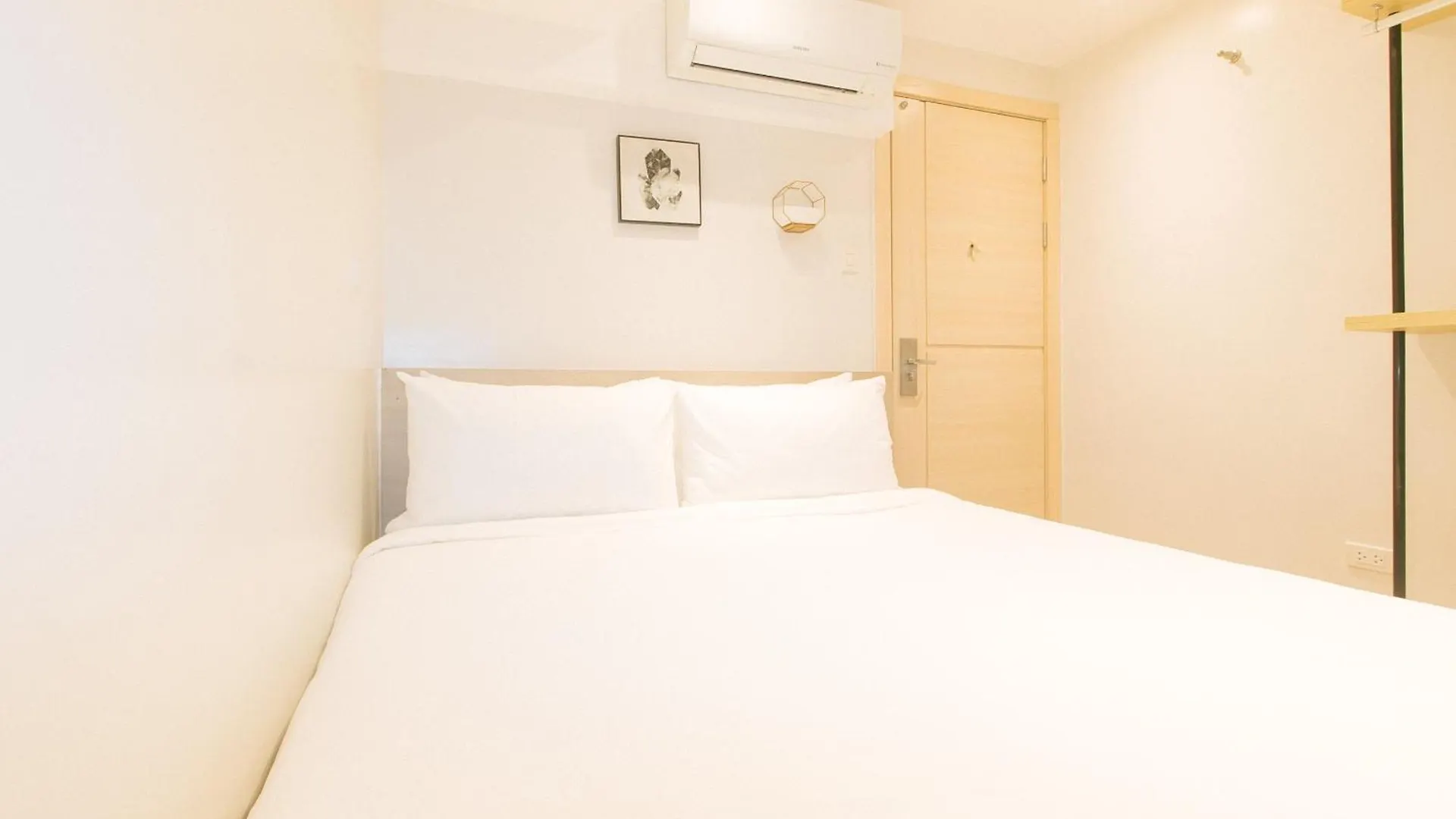 Отель Reddoorz Davao