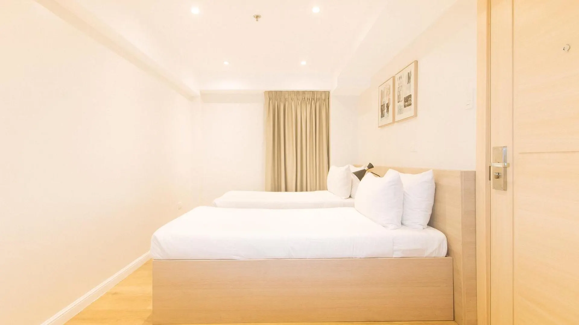 Отель Reddoorz Davao